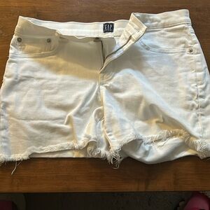 Gap denim white jean shorts